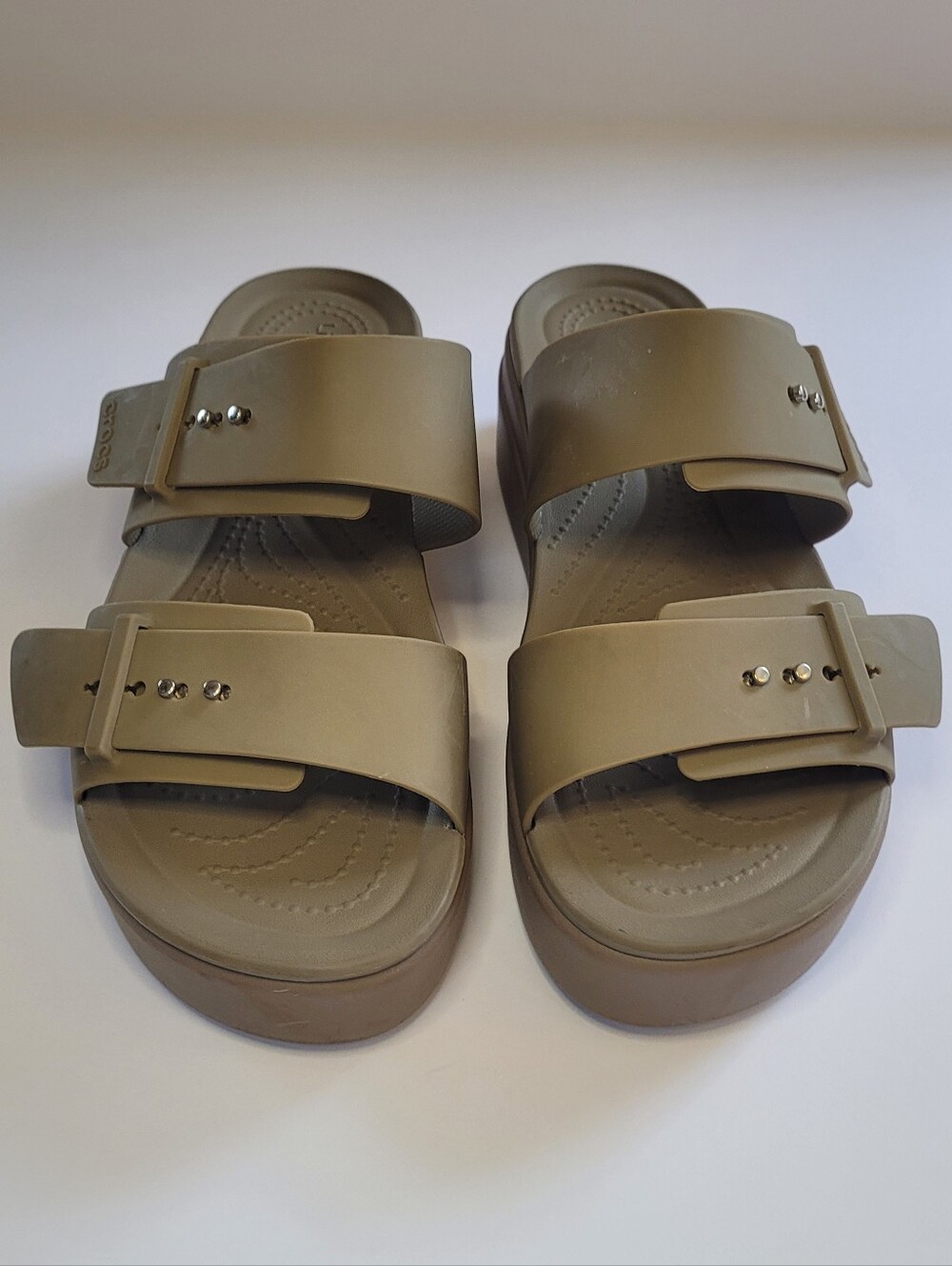Crocs Brooklyn Buckle LiteRide Low Wedge Sandals 10 - Picture 9 of 15